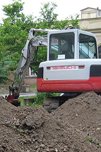 Aushub einer Künette mit Lackner-Bagger